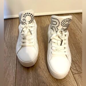 Authentic MICHAEL KORS White & Silver Stud Leather Women's Sneakers 6M